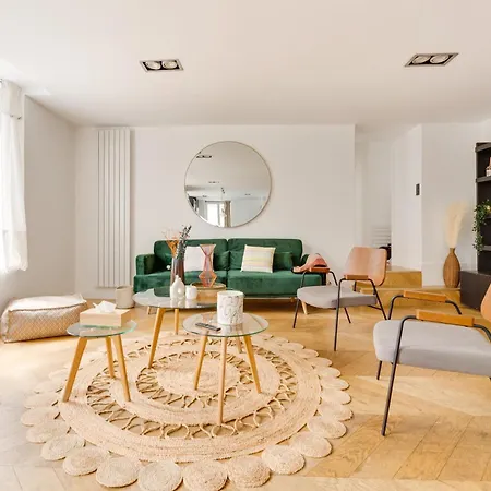 Portemaillot & La Defense 4 Bedroom 10 People