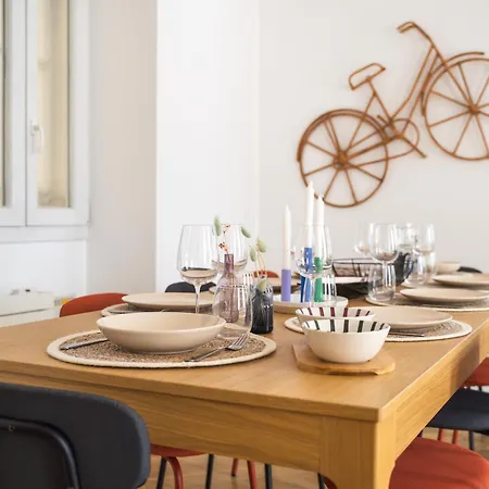 Apartament Portemaillot & La Defense 4 Bedroom 10 People Neuilly-sur-Seine